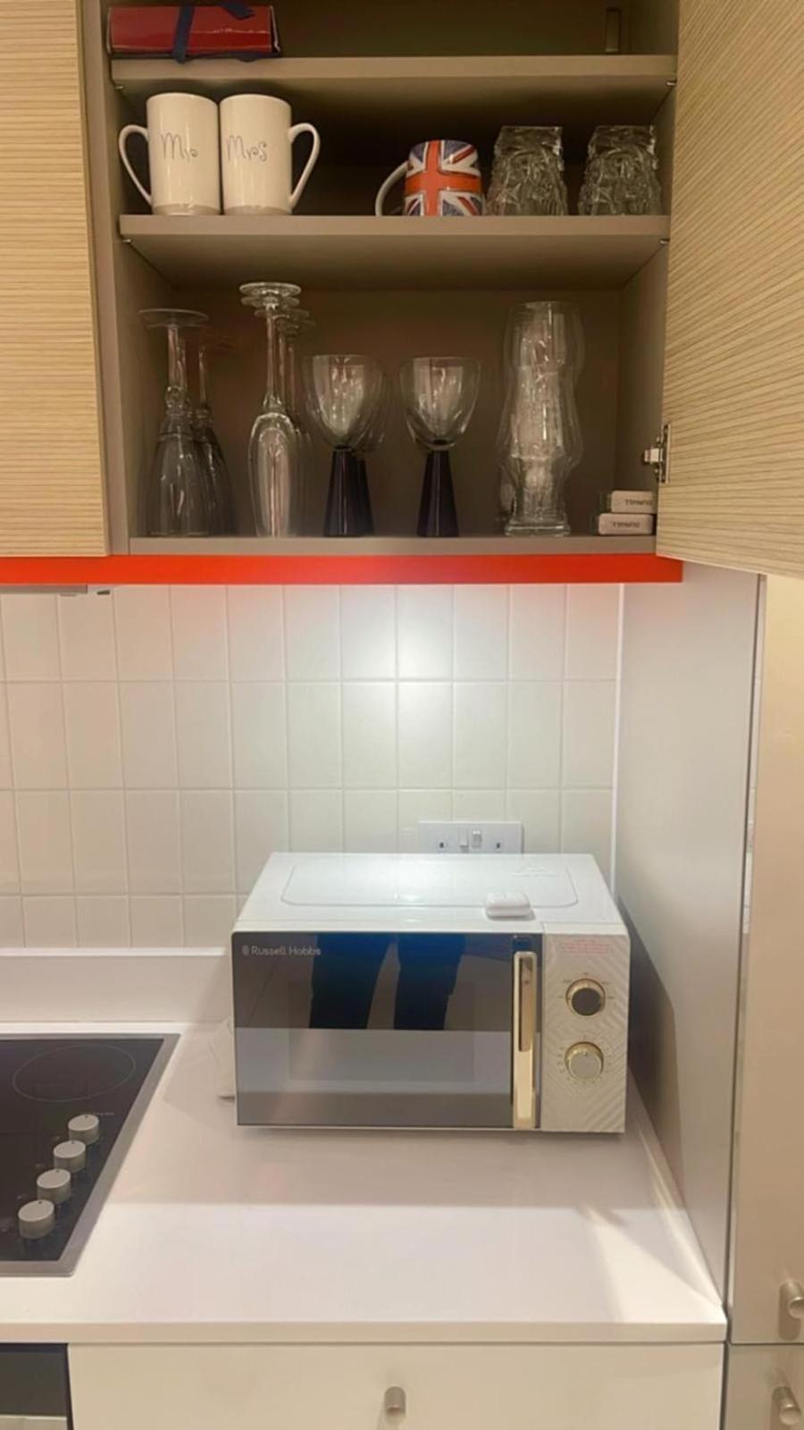 Luxury 1 Bedroom Apartment In London Bagian luar foto